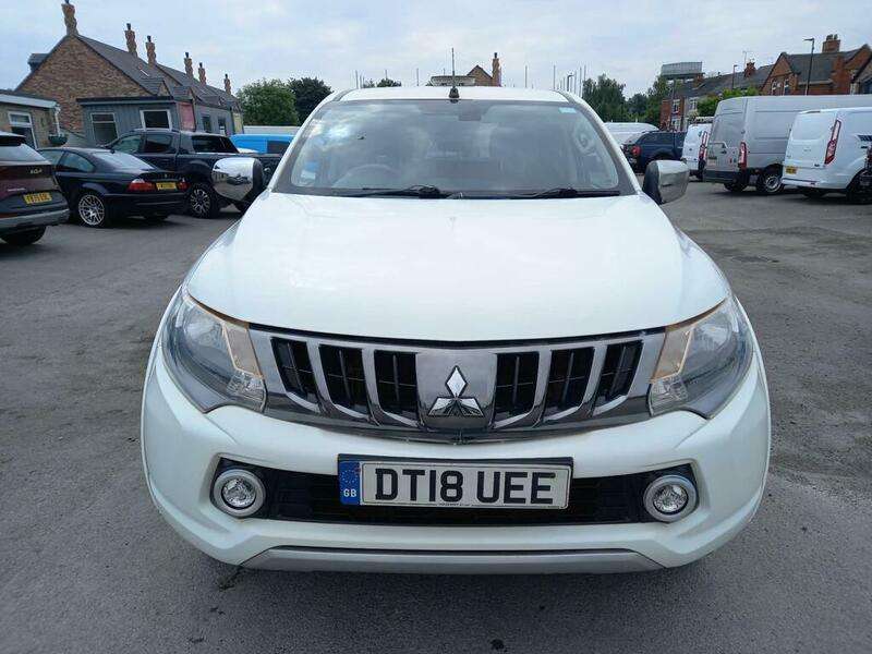 A 2018 MITSUBISHI L200 DI-D 4WD TITAN DCB A 2018 MITSUBISHI L200 DI-D 4WD TITAN DCB