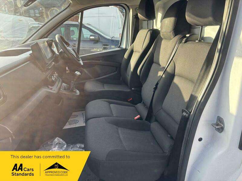 2022 RENAULT TRAFIC 2022 RENAULT TRAFIC