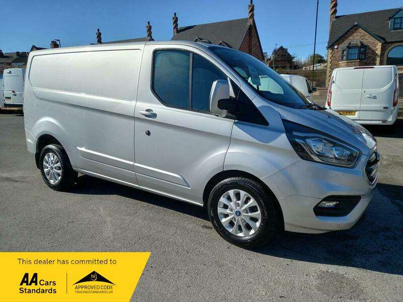 A 2022 FORD TRANSIT CUSTOM 280 LIMITED P/V ECOBLUE A 2022 FORD TRANSIT CUSTOM 280 LIMITED P/V ECOBLUE