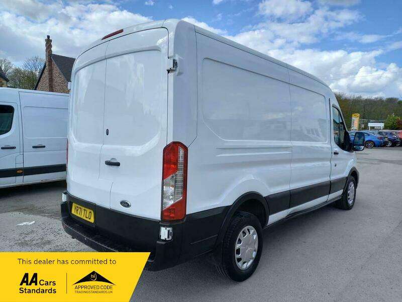 A 2021 FORD TRANSIT 350 TREND P/V ECOBLUE A 2021 FORD TRANSIT 350 TREND P/V ECOBLUE