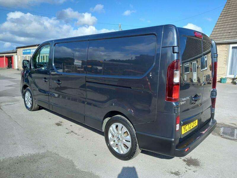 A 2023 RENAULT TRAFIC SL30 EXTRA DCI A 2023 RENAULT TRAFIC SL30 EXTRA DCI