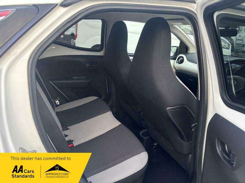 2017 TOYOTA AYGO 2017 TOYOTA AYGO