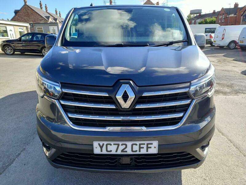 A 2023 RENAULT TRAFIC SL30 EXTRA DCI A 2023 RENAULT TRAFIC SL30 EXTRA DCI