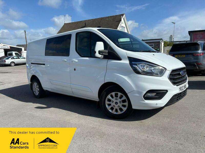 A 2022 FORD TRANSIT CUSTOM 320 LIMITED DCIV ECOBLUE A 2022 FORD TRANSIT CUSTOM 320 LIMITED DCIV ECOBLUE