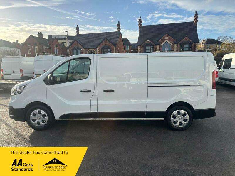 2022 RENAULT TRAFIC 2022 RENAULT TRAFIC