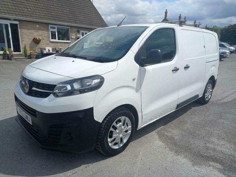 A 2021 VAUXHALL VIVARO L1H1 3100 DYNAMIC S/S A 2021 VAUXHALL VIVARO L1H1 3100 DYNAMIC S/S