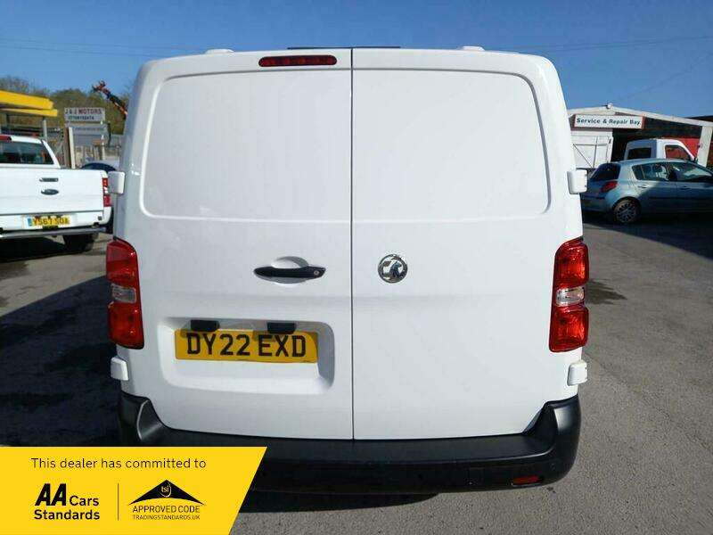A 2022 VAUXHALL VIVARO L1H1 F2700 DYNAMIC S/S A 2022 VAUXHALL VIVARO L1H1 F2700 DYNAMIC S/S