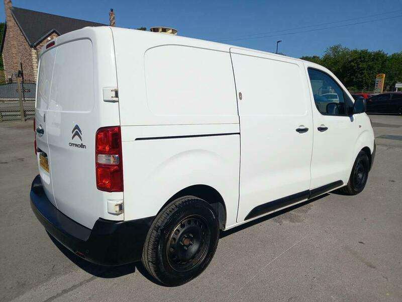 A 2021 CITROEN DISPATCH M 1400 ENTERPRISE BLUEHDI S/S A 2021 CITROEN DISPATCH M 1400 ENTERPRISE BLUEHDI S/S