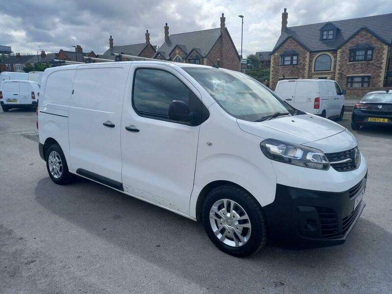 A 2021 VAUXHALL VIVARO L1H1 3100 DYNAMIC S/S A 2021 VAUXHALL VIVARO L1H1 3100 DYNAMIC S/S