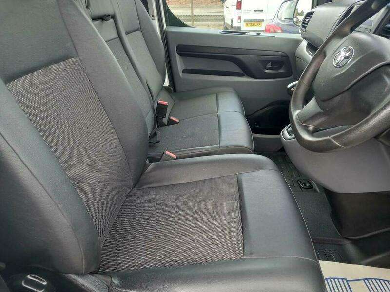 2022 TOYOTA PROACE 2022 TOYOTA PROACE