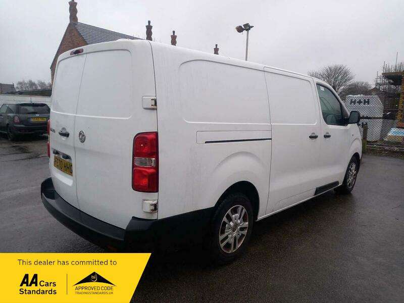 A 2020 VAUXHALL VIVARO L2H1 3100 DYNAMIC S/S A 2020 VAUXHALL VIVARO L2H1 3100 DYNAMIC S/S