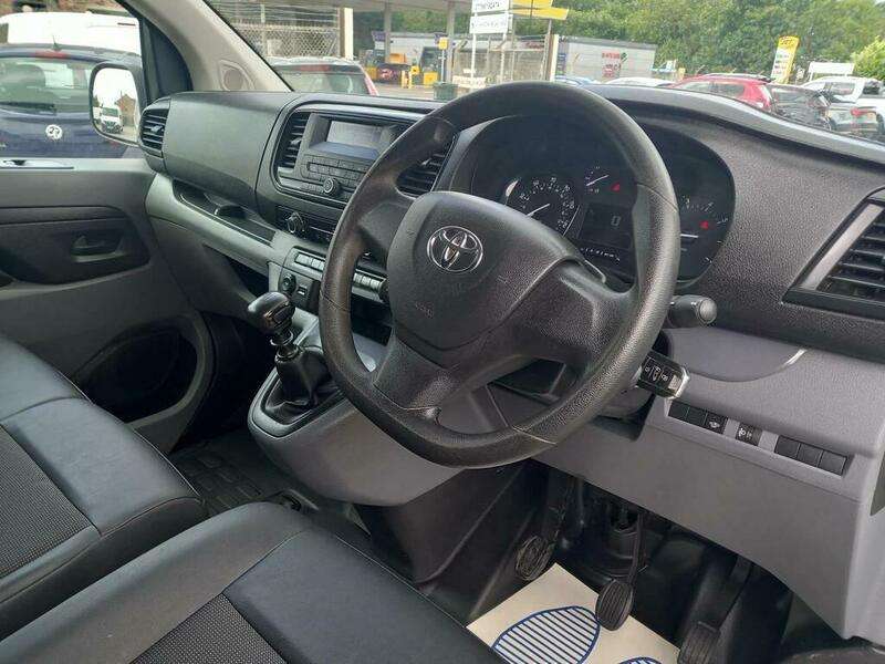 2022 TOYOTA PROACE 2022 TOYOTA PROACE