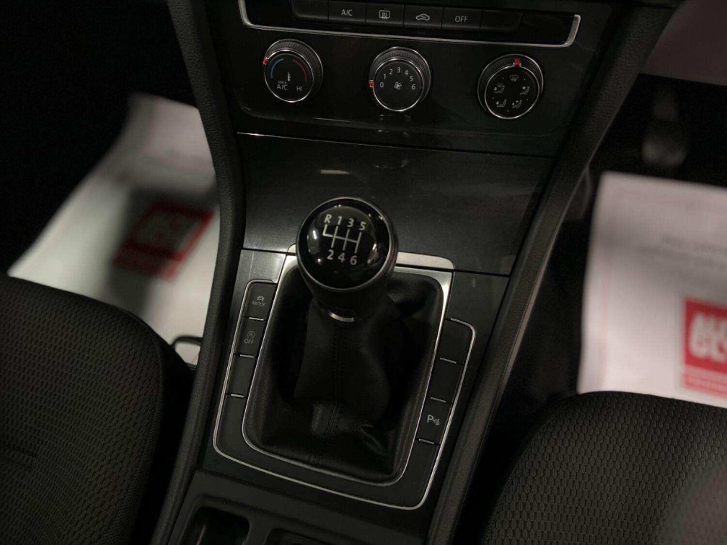 2017 VOLKSWAGEN GOLF 2017 VOLKSWAGEN GOLF