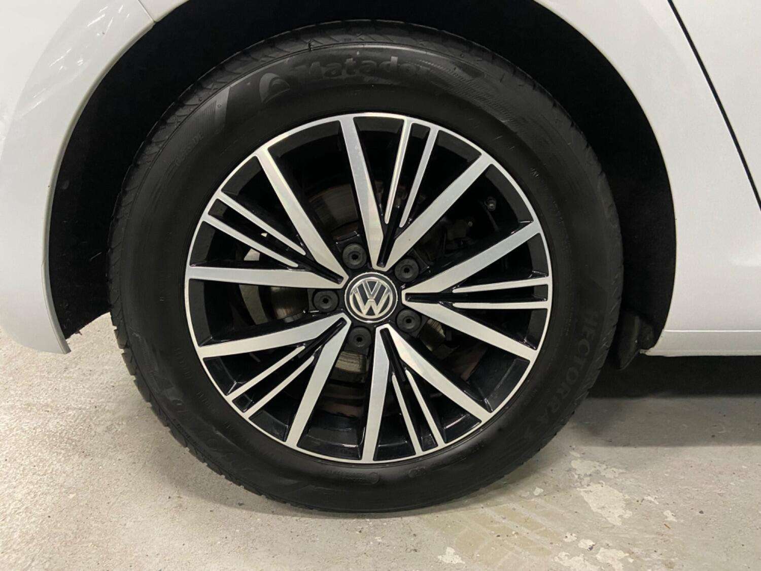 2019 VOLKSWAGEN GOLF 2019 VOLKSWAGEN GOLF