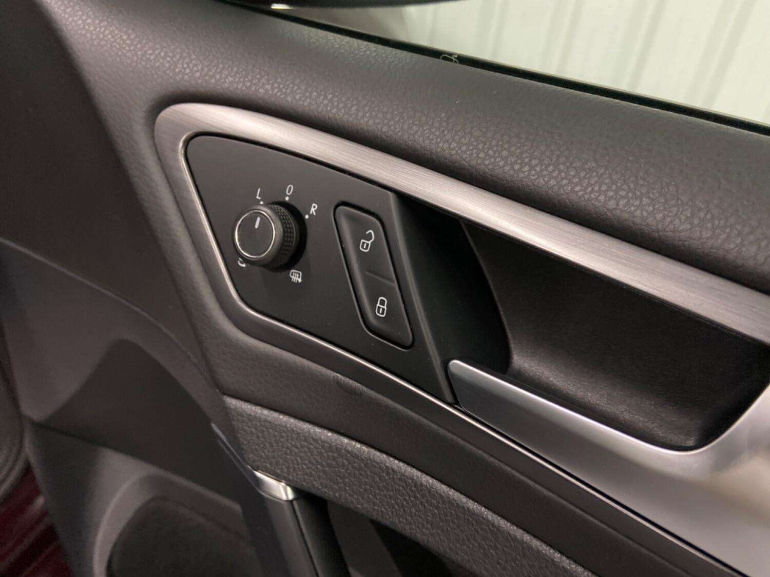 2017 VOLKSWAGEN GOLF 2017 VOLKSWAGEN GOLF