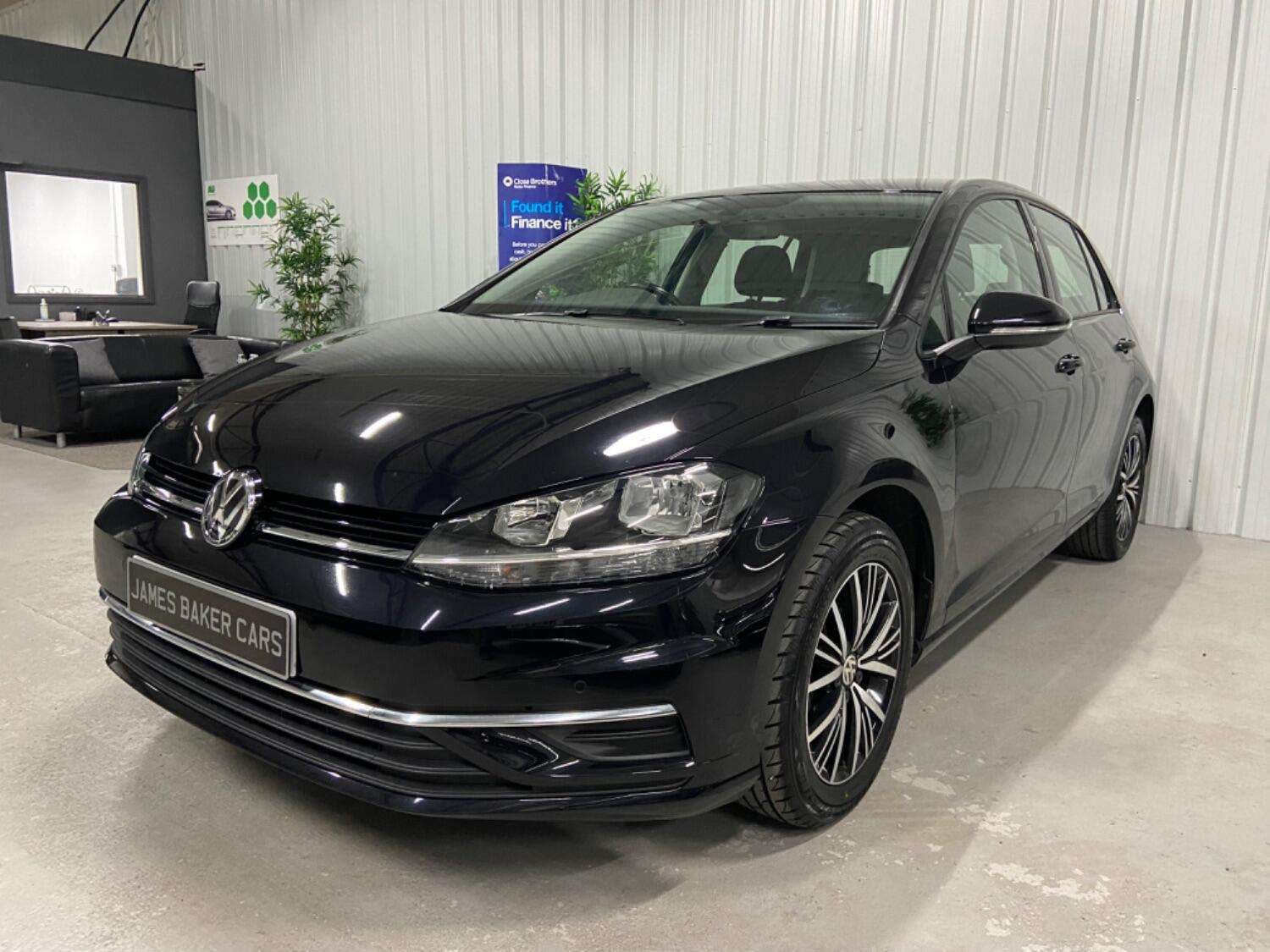 2019 VOLKSWAGEN GOLF 2019 VOLKSWAGEN GOLF