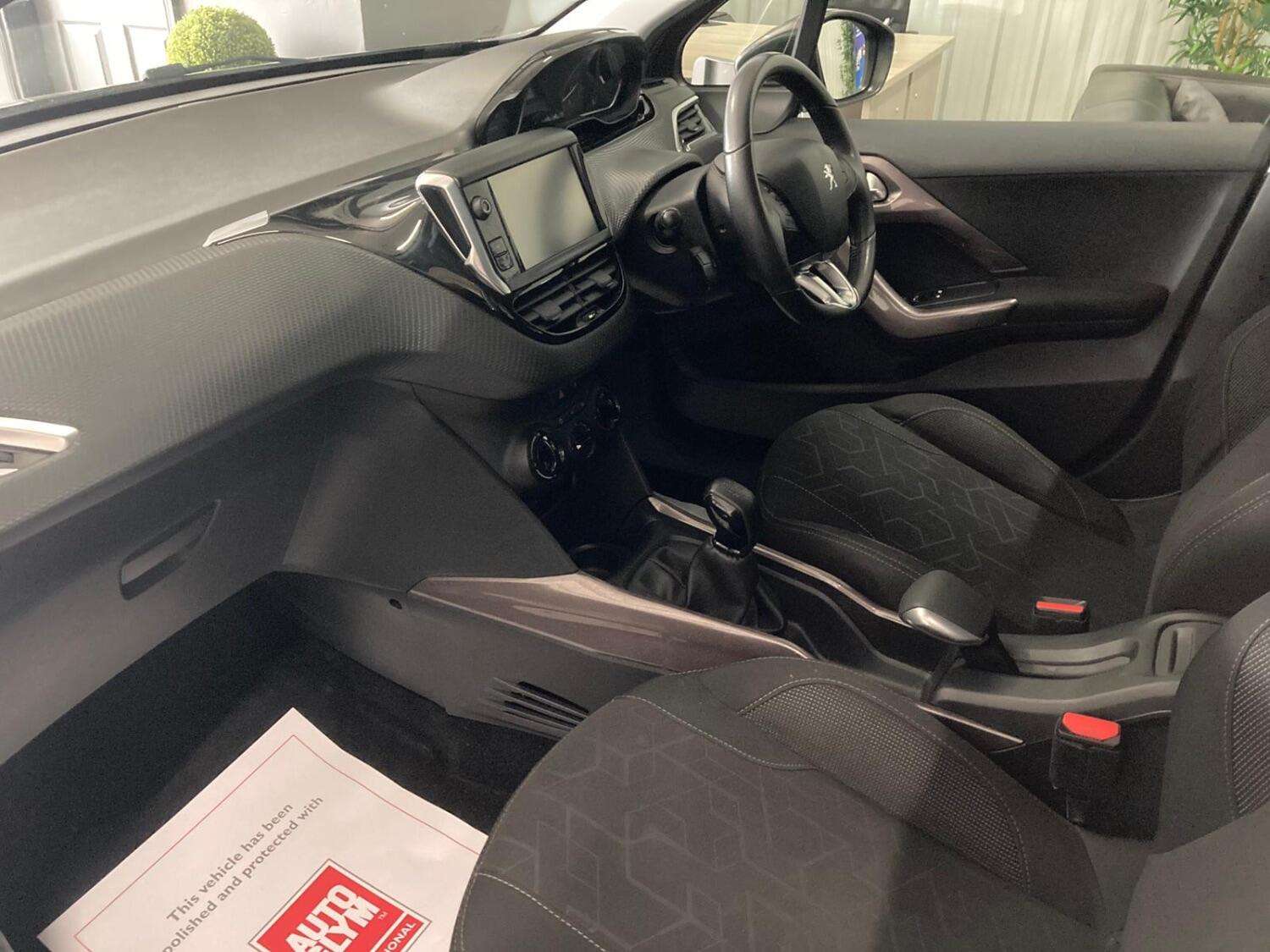 2015 PEUGEOT 2008 2015 PEUGEOT 2008