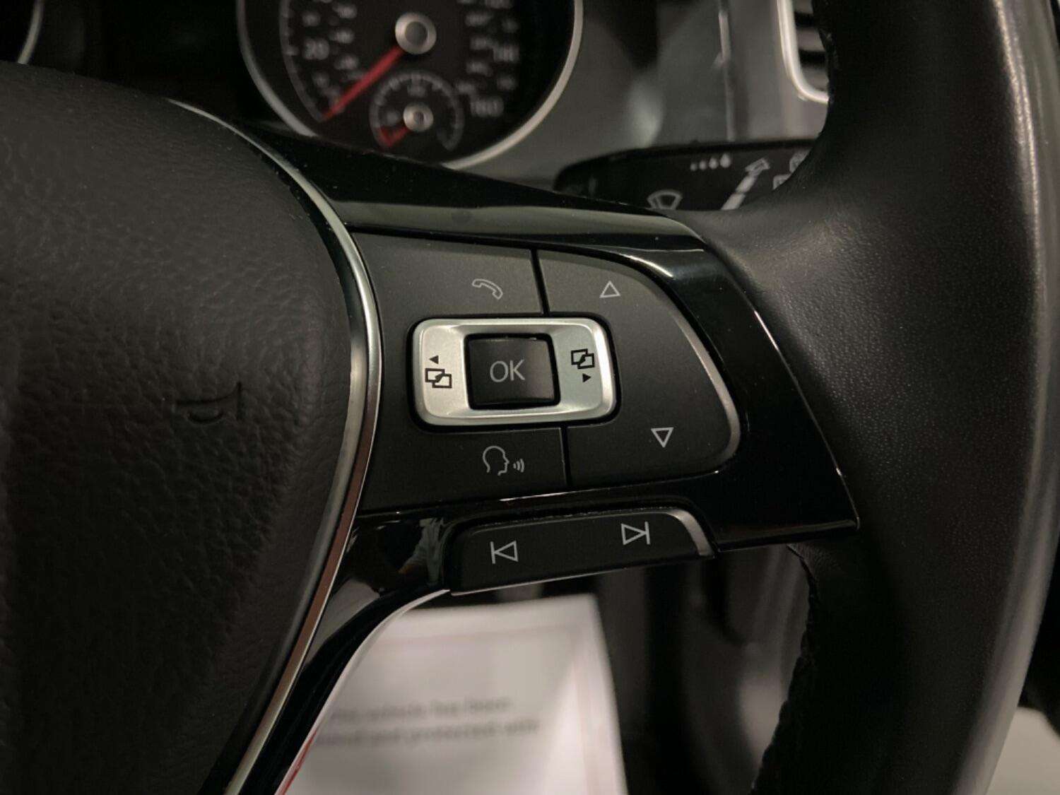 2017 VOLKSWAGEN GOLF 2017 VOLKSWAGEN GOLF