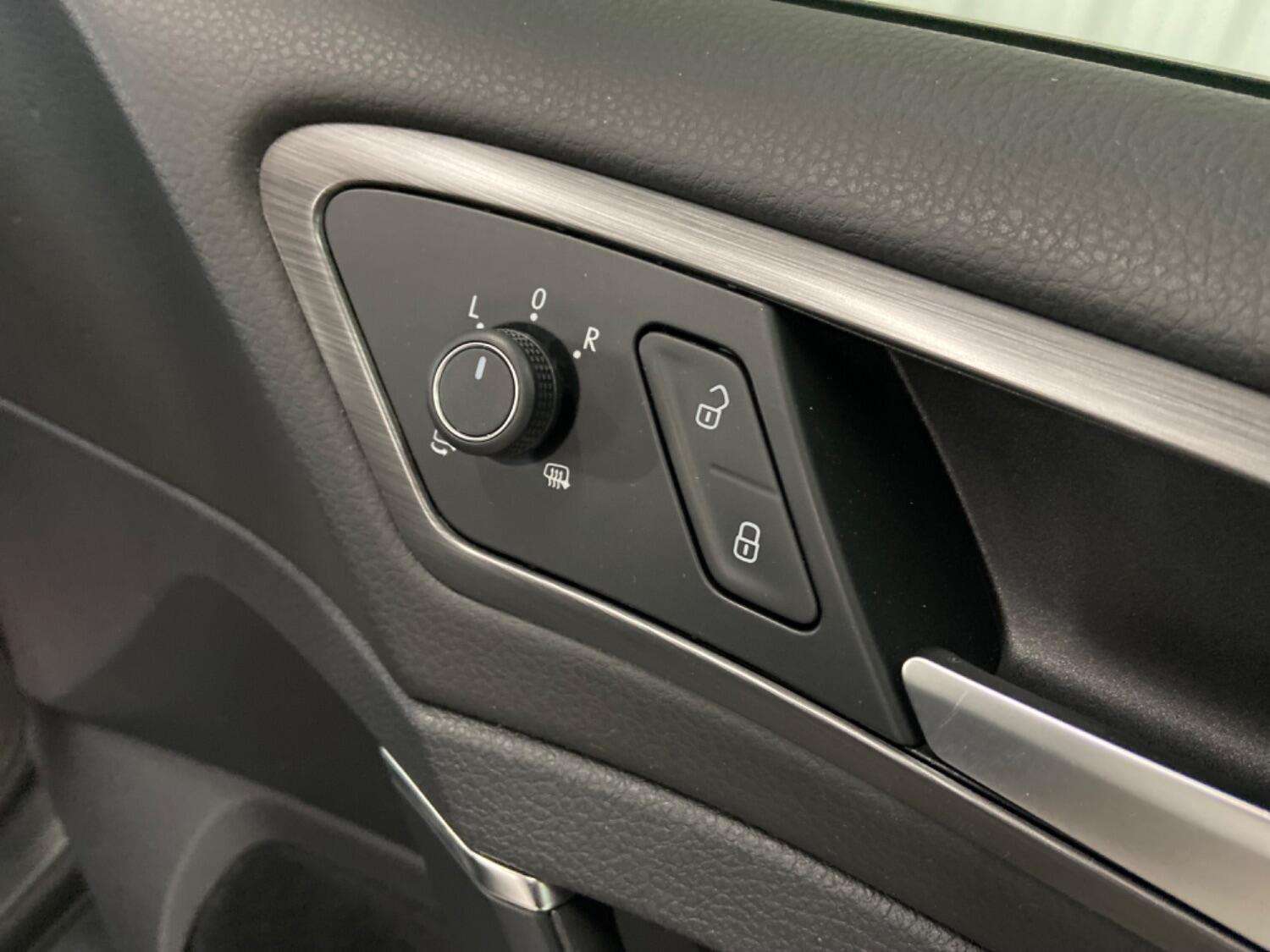 2017 VOLKSWAGEN GOLF 2017 VOLKSWAGEN GOLF