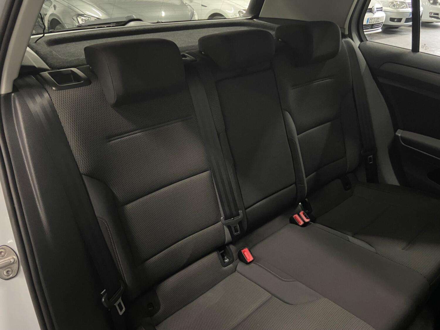 2019 VOLKSWAGEN GOLF 2019 VOLKSWAGEN GOLF