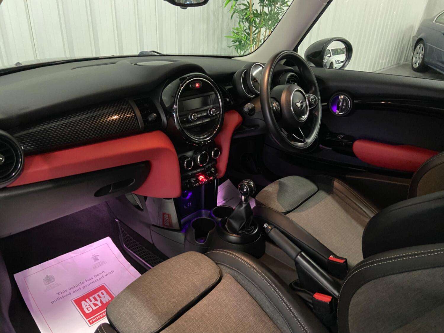 2017 MINI HATCH 2017 MINI HATCH