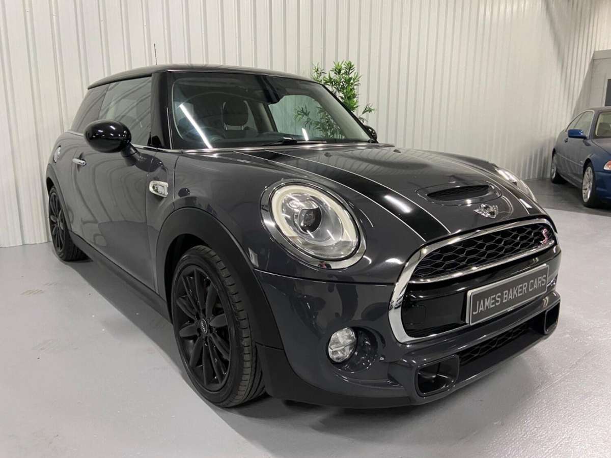 Check out this Mini Hatch 2017 Diesel Manual