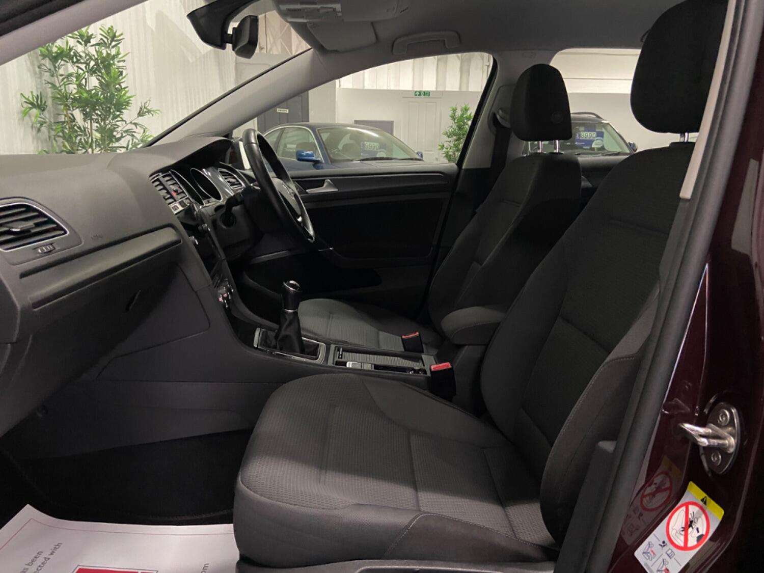 2017 VOLKSWAGEN GOLF 2017 VOLKSWAGEN GOLF