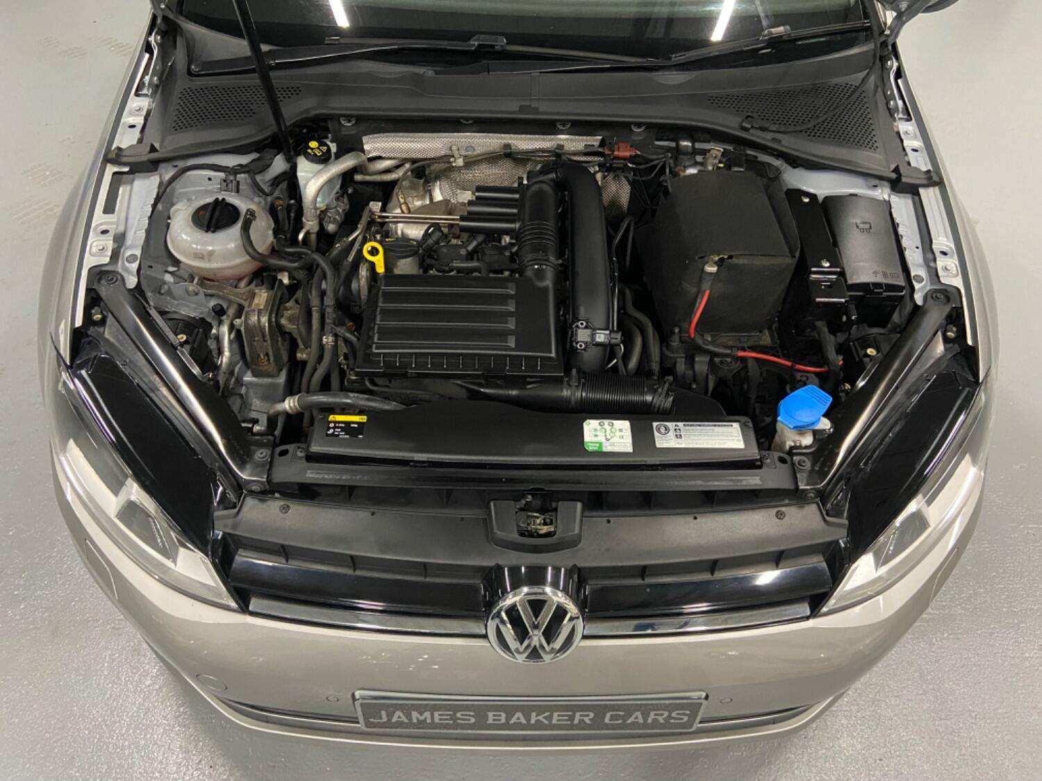 2016 VOLKSWAGEN GOLF 2016 VOLKSWAGEN GOLF