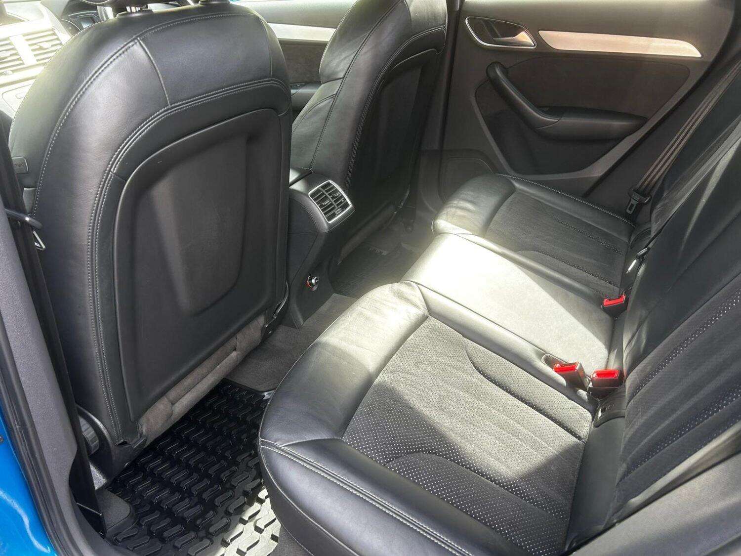 2015 AUDI Q3 2015 AUDI Q3