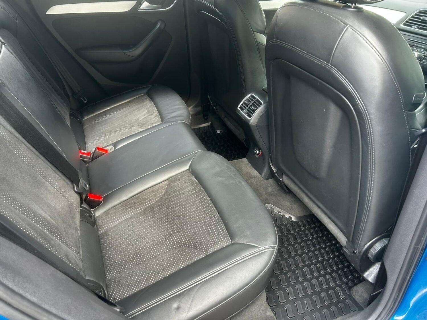 2015 AUDI Q3 2015 AUDI Q3