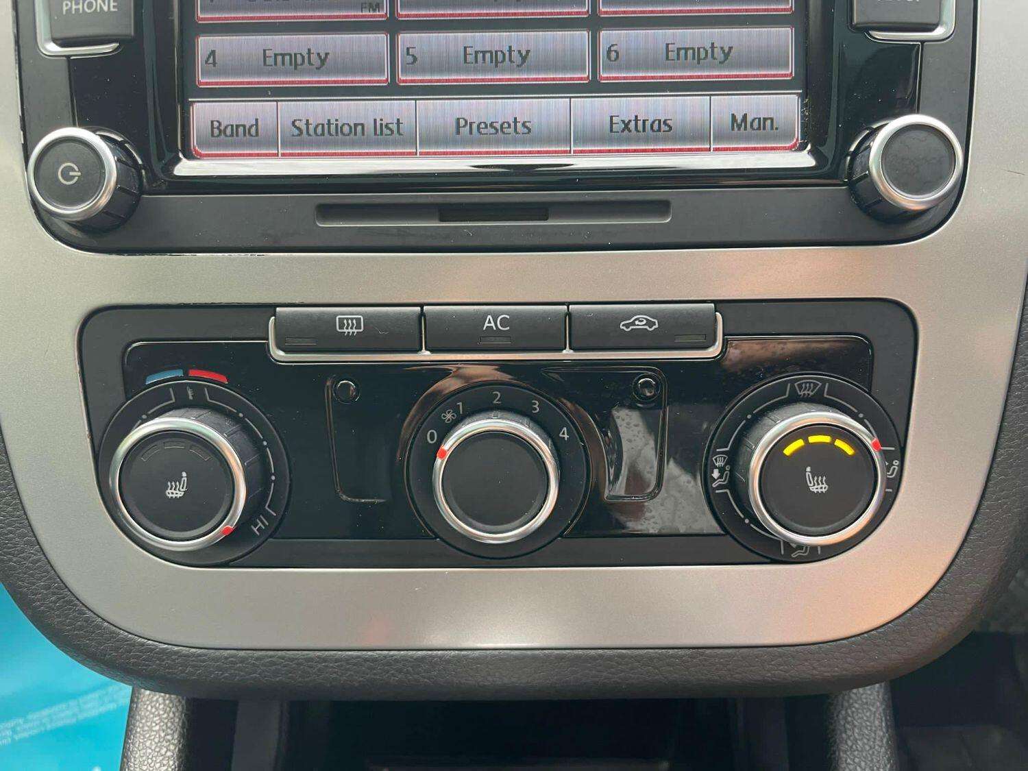 2011 VOLKSWAGEN SCIROCCO 2011 VOLKSWAGEN SCIROCCO