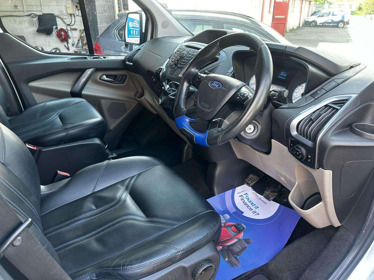 A 2017 FORD TRANSIT 2.0 TDCi 290 Limited A 2017 FORD TRANSIT 2.0 TDCi 290 Limited