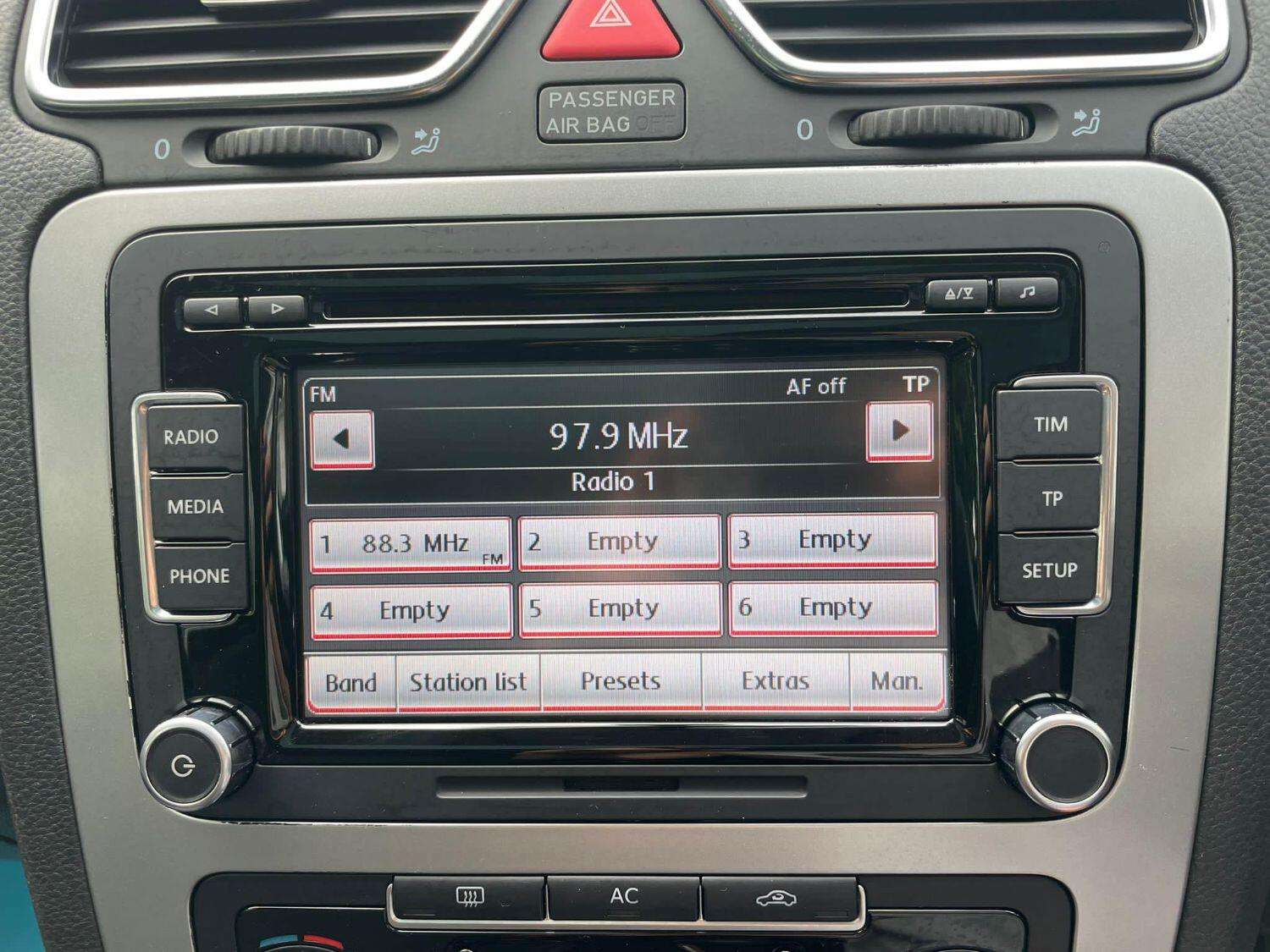 2011 VOLKSWAGEN SCIROCCO 2011 VOLKSWAGEN SCIROCCO