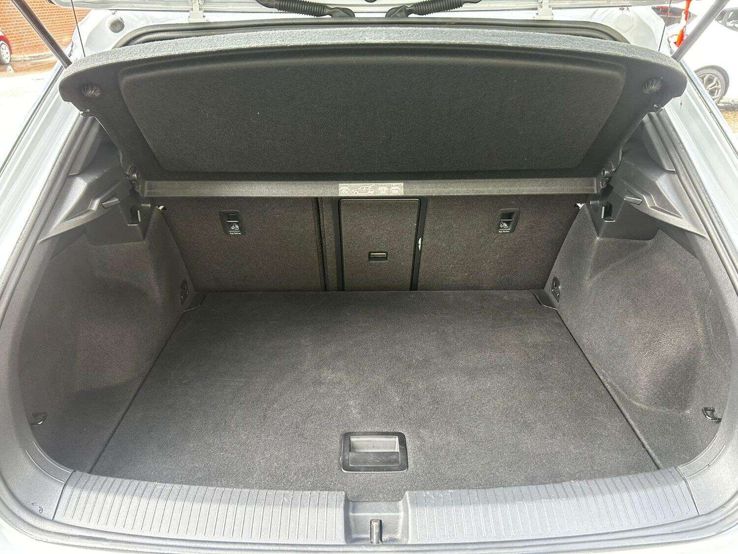 2018 VOLKSWAGEN T-ROC 2018 VOLKSWAGEN T-ROC