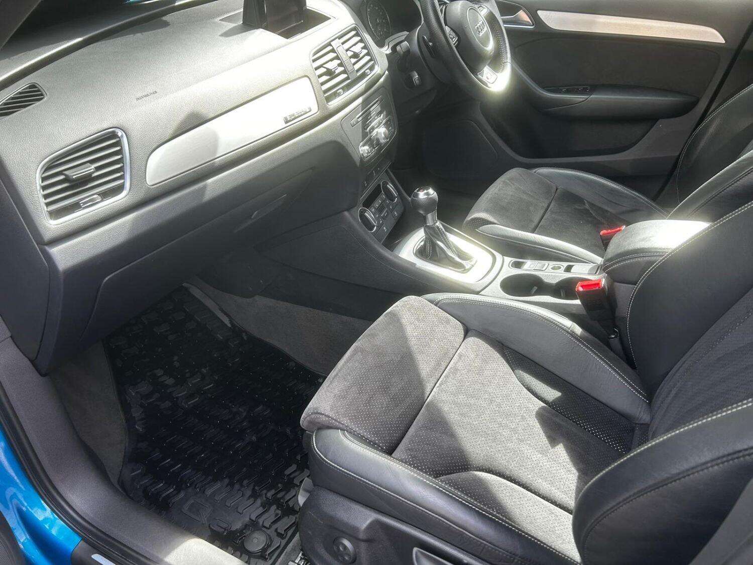 2015 AUDI Q3 2015 AUDI Q3