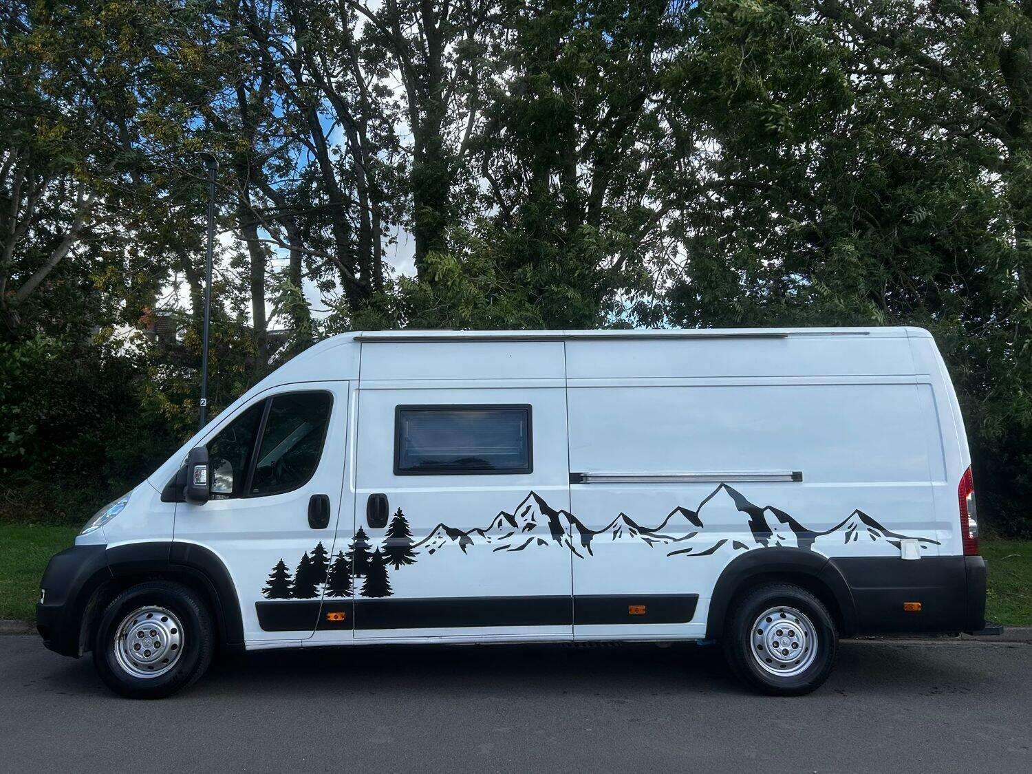 A 2013 PEUGEOT BOXER 2.2 HDi 435 A 2013 PEUGEOT BOXER 2.2 HDi 435