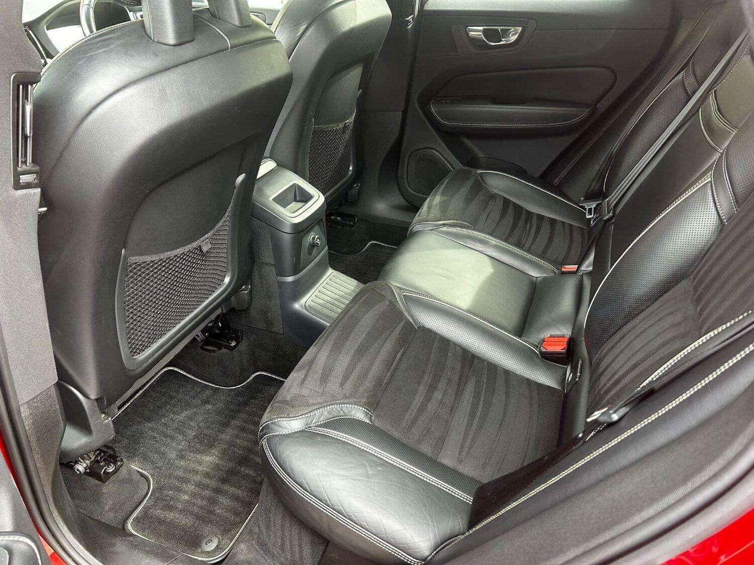 2017 VOLVO XC60 2017 VOLVO XC60