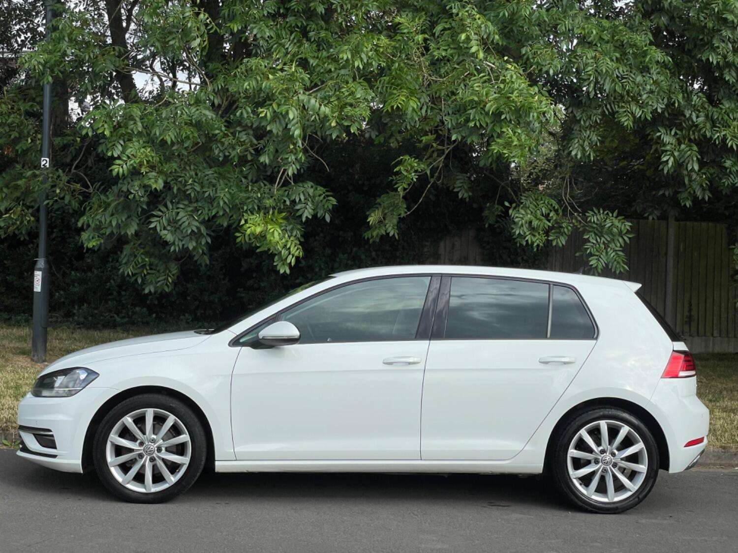 A 2018 VOLKSWAGEN GOLF 1.6 TDI GT A 2018 VOLKSWAGEN GOLF 1.6 TDI GT