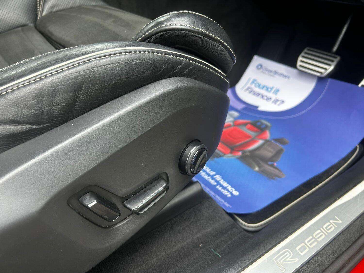 2017 VOLVO XC60 2017 VOLVO XC60