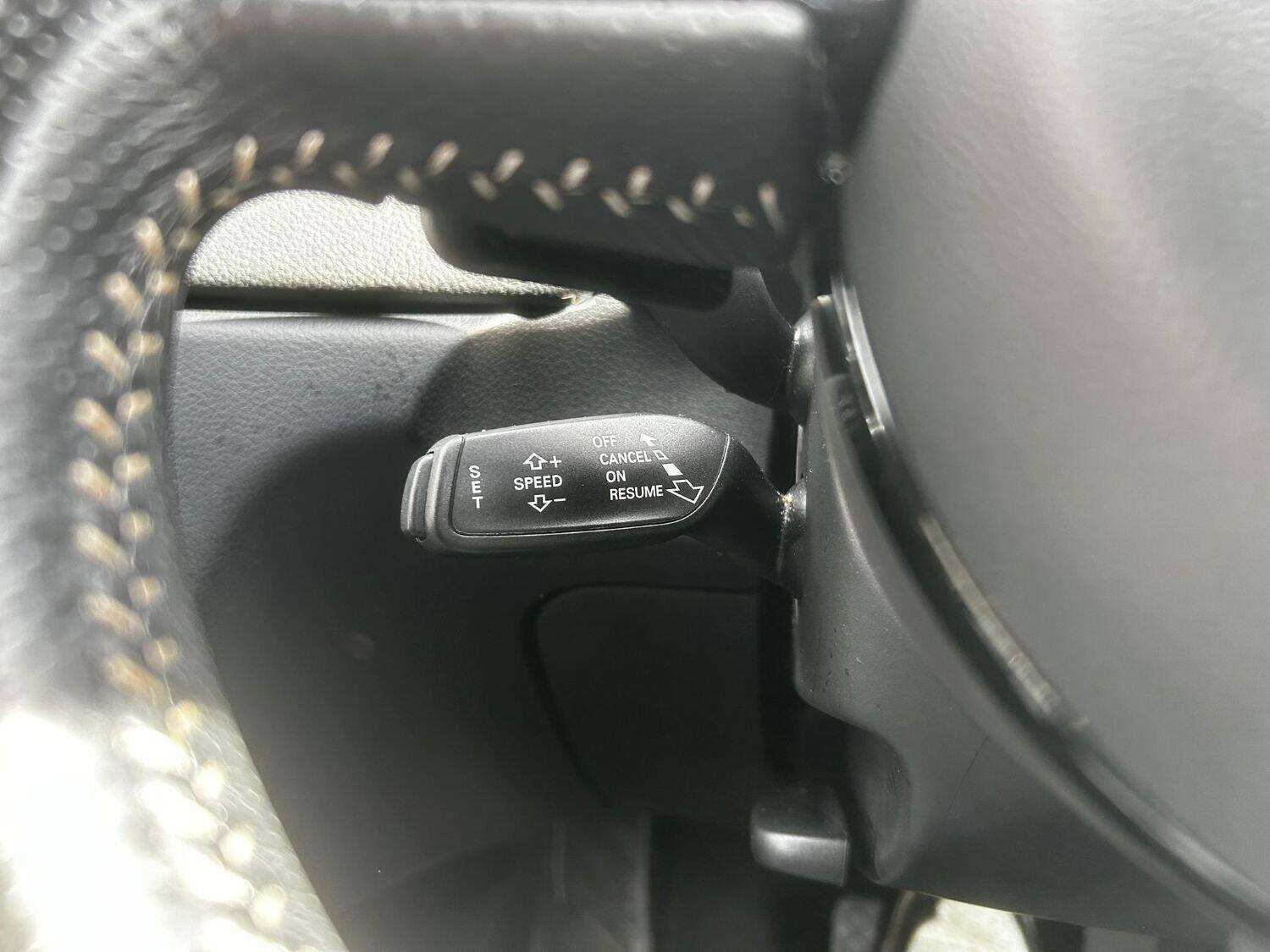 2015 AUDI Q3 2015 AUDI Q3