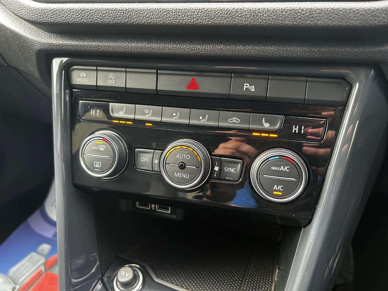 2018 VOLKSWAGEN T-ROC 2018 VOLKSWAGEN T-ROC