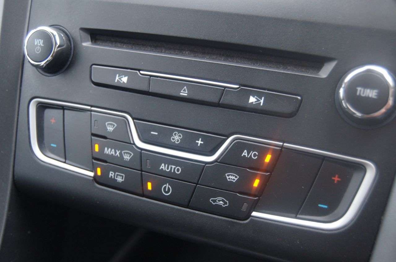 2015 FORD MONDEO 2015 FORD MONDEO