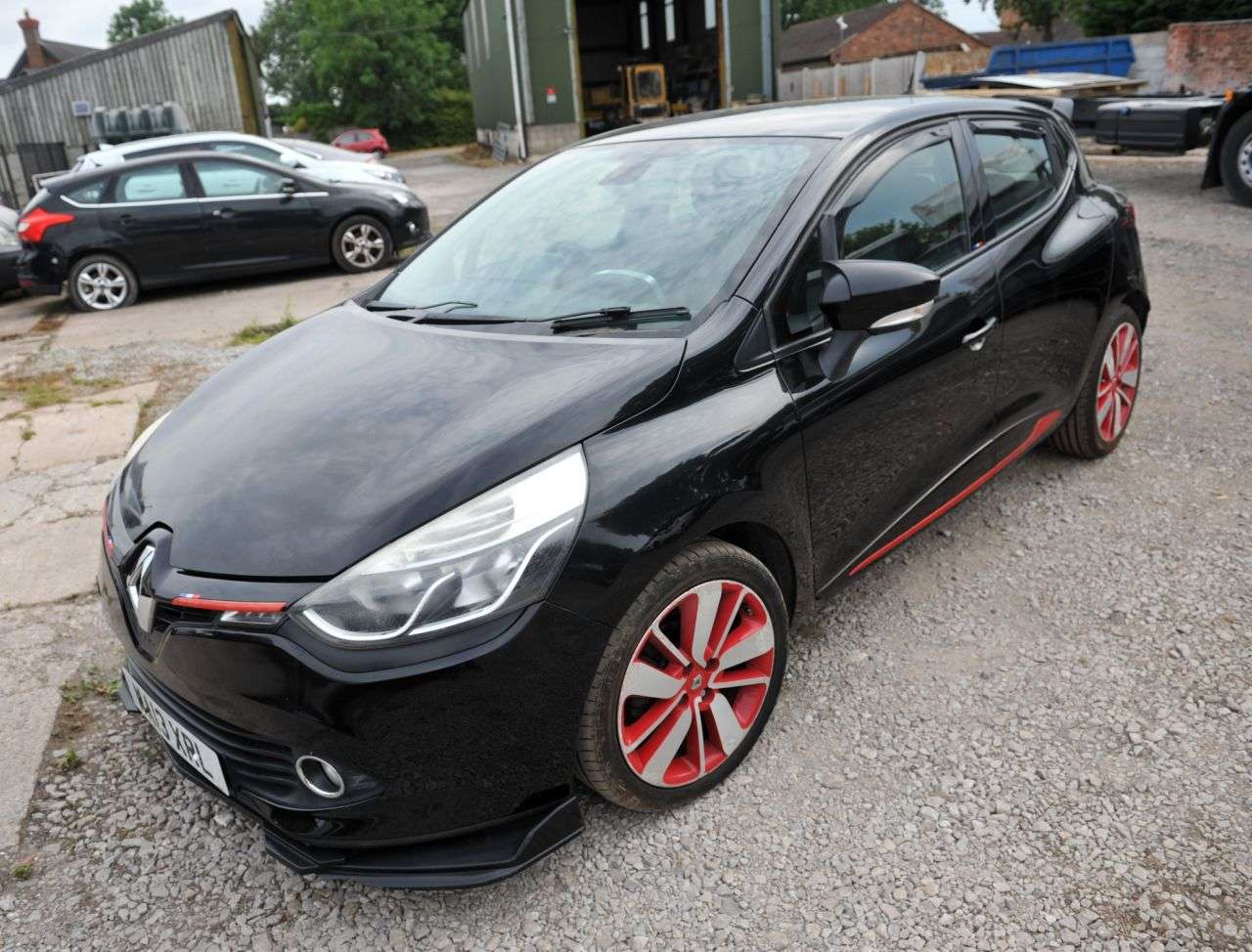 A 2013 RENAULT CLIO 0.9 TCe Dynamique S MediaNav Hatchback 5dr Petrol Manual Euro 5 (s/s) (90 p A 2013 RENAULT CLIO 0.9 TCe Dynamique S MediaNav Hatchback 5dr Petrol Manual Euro 5 (s/s) (90 p