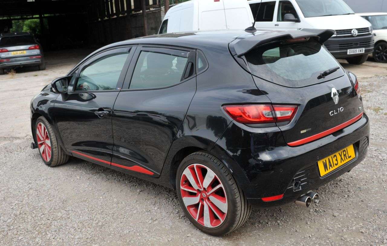 2013 RENAULT CLIO 2013 RENAULT CLIO