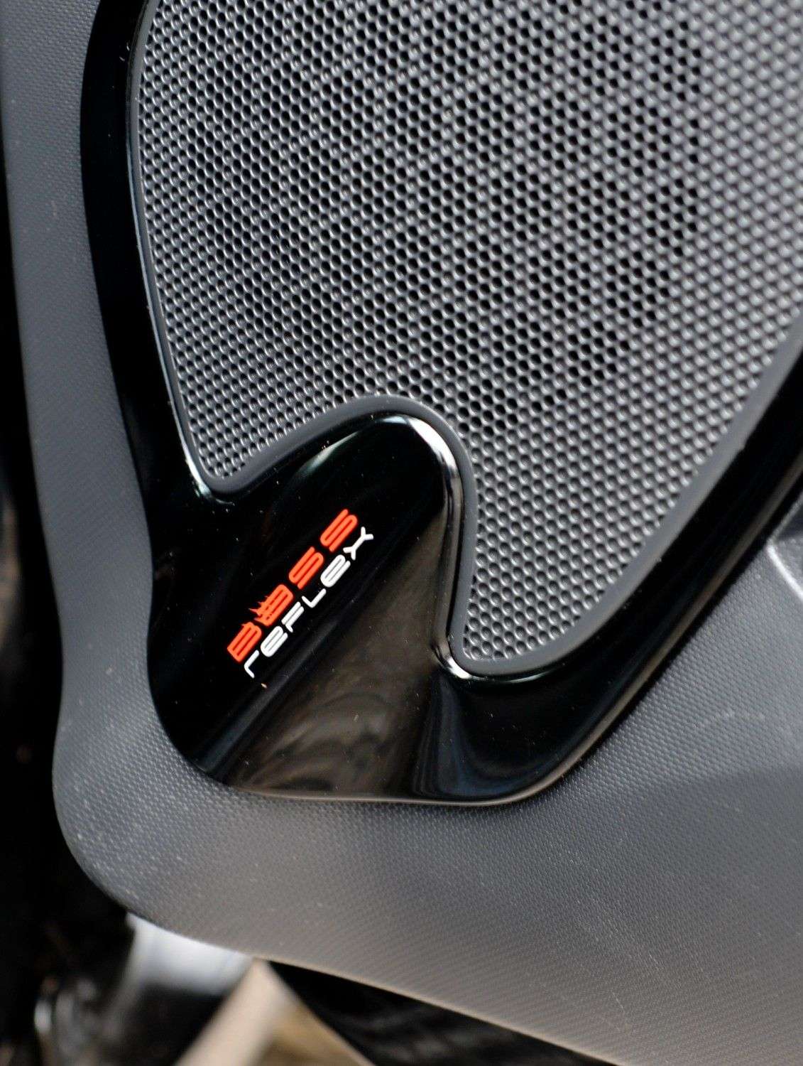2013 RENAULT CLIO 2013 RENAULT CLIO