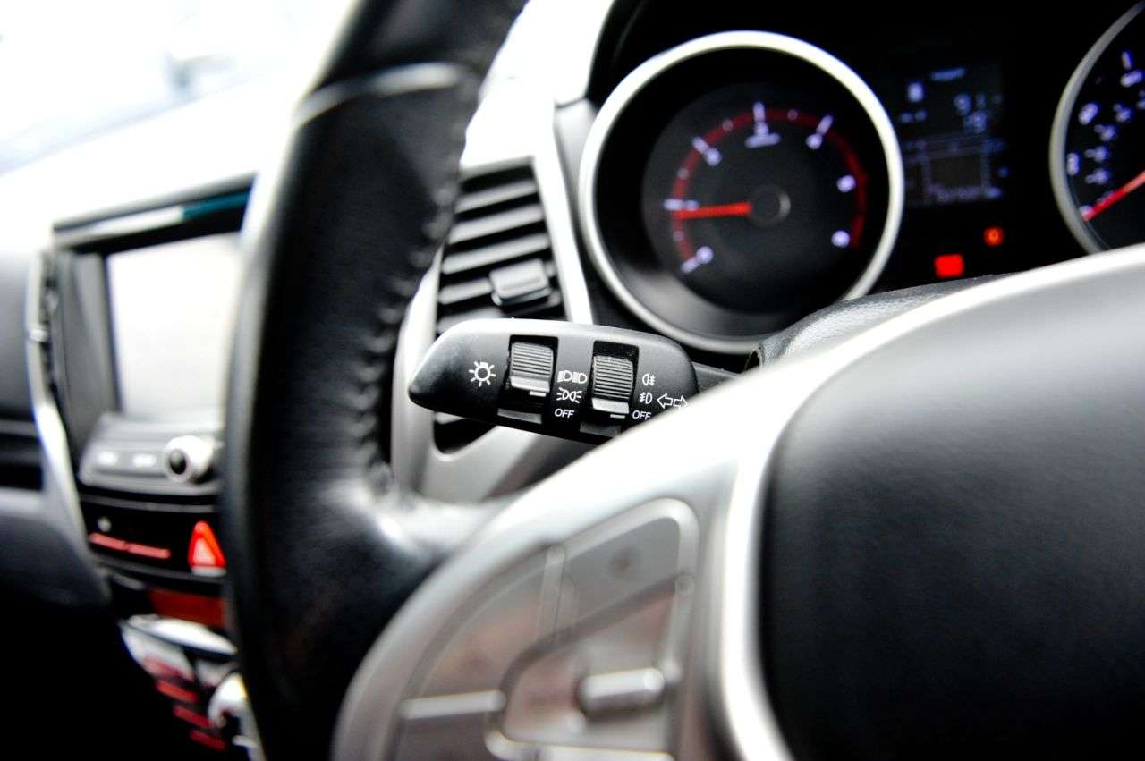 2017 SSANGYONG TIVOLI 2017 SSANGYONG TIVOLI