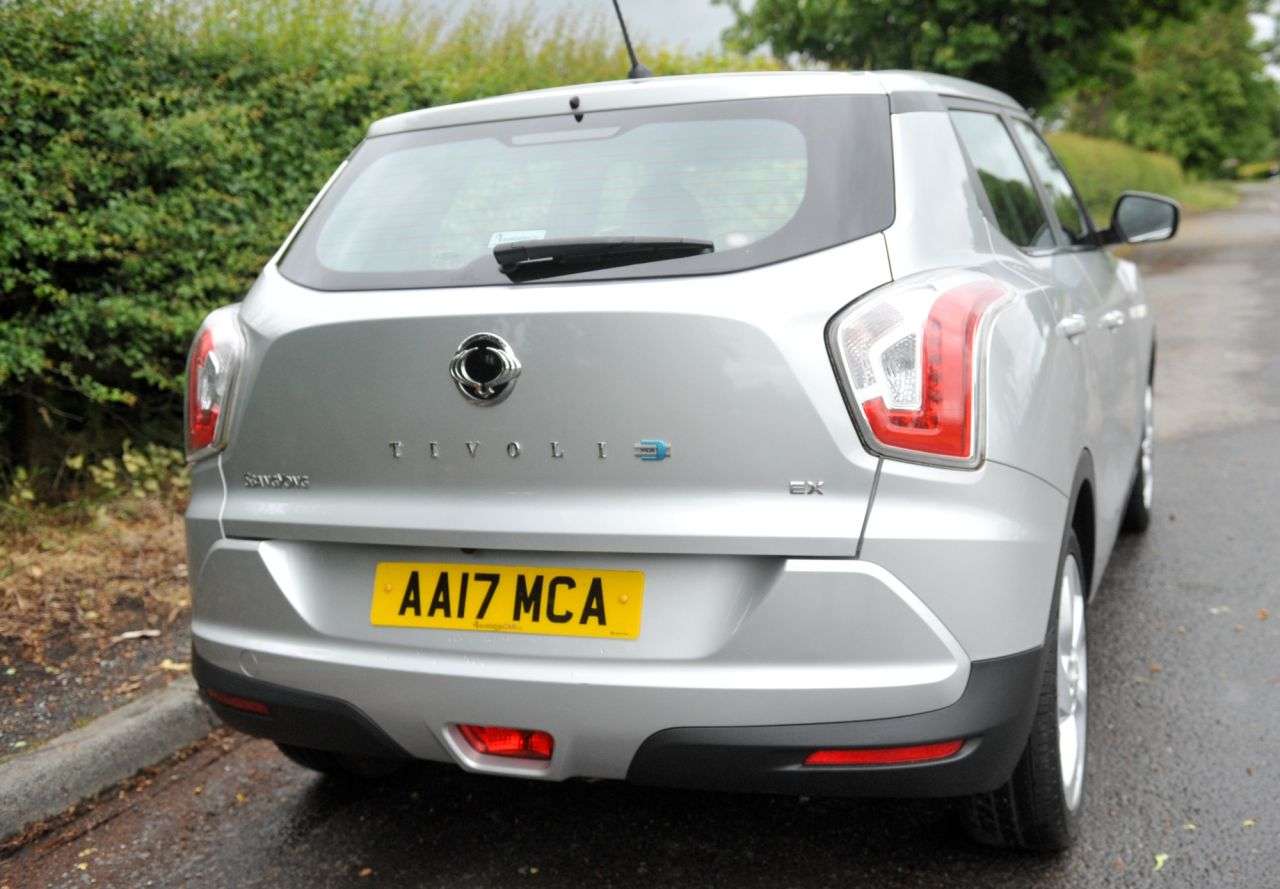 2017 SSANGYONG TIVOLI 2017 SSANGYONG TIVOLI