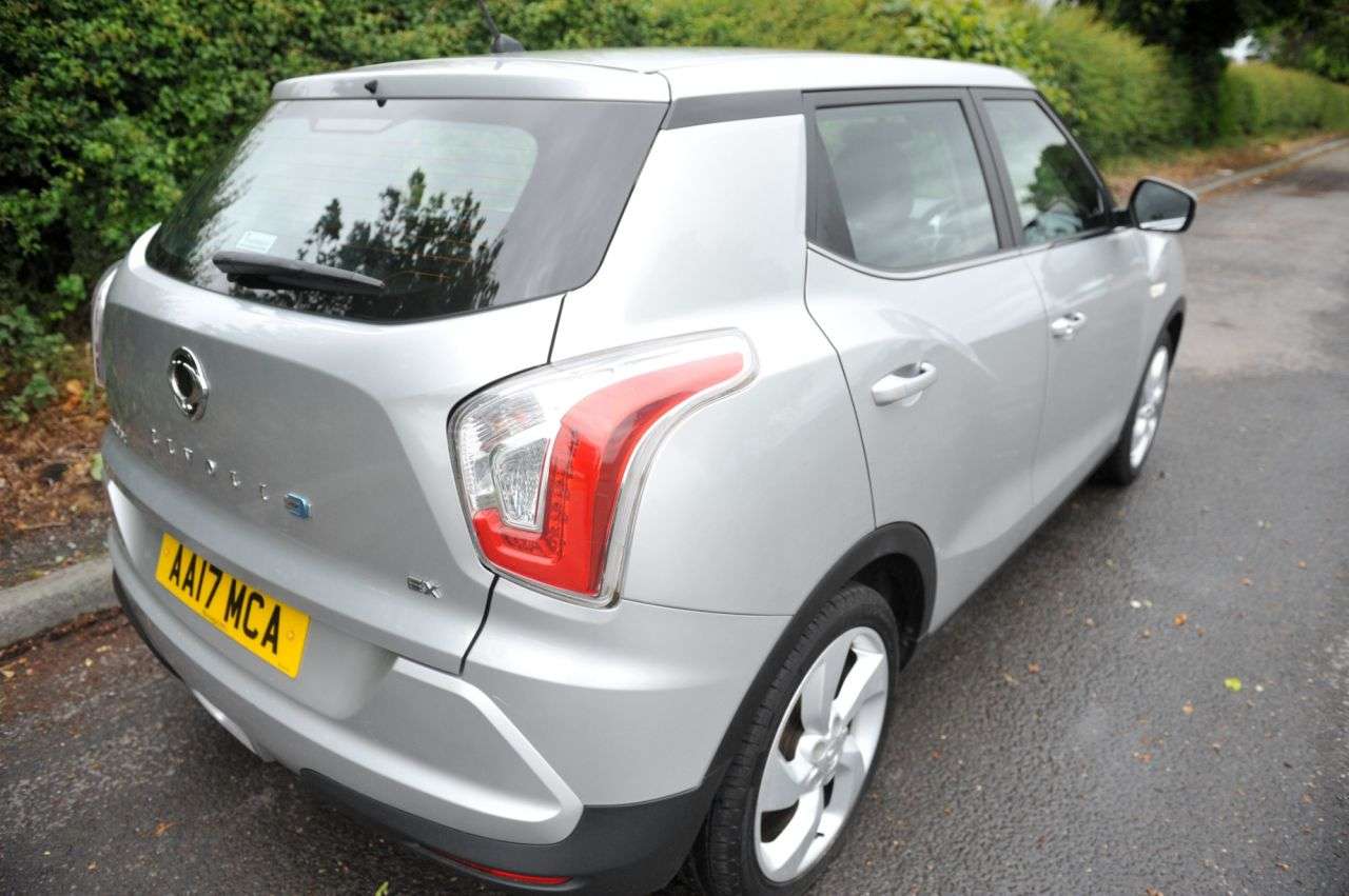 2017 SSANGYONG TIVOLI 2017 SSANGYONG TIVOLI