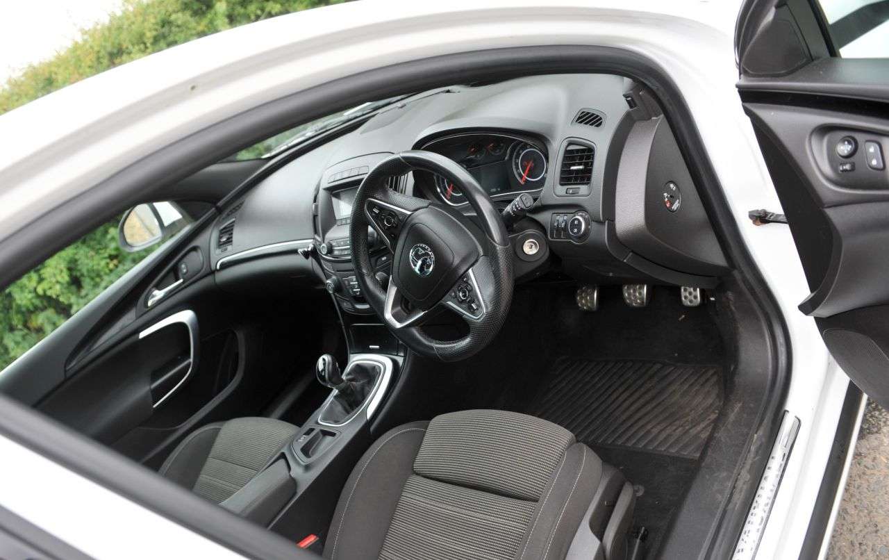 2017 VAUXHALL INSIGNIA 2017 VAUXHALL INSIGNIA