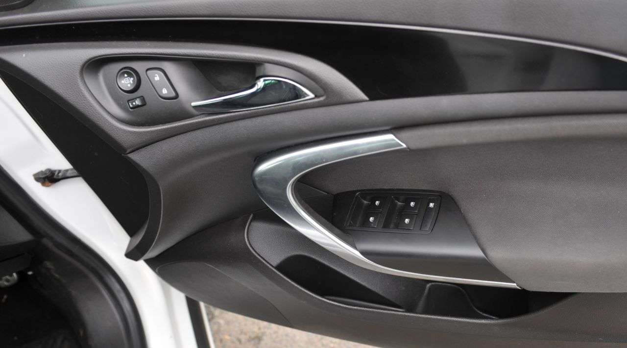 2017 VAUXHALL INSIGNIA 2017 VAUXHALL INSIGNIA